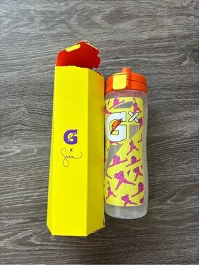 Gatorade X Signature Serena Williams Yellow & Orange Water Bottle